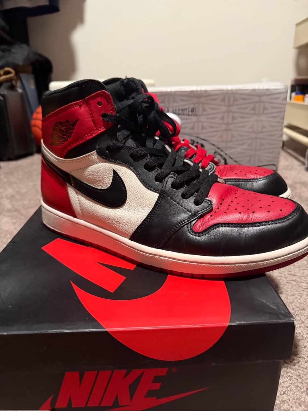 Air Jordan 1 - bred toe 2018